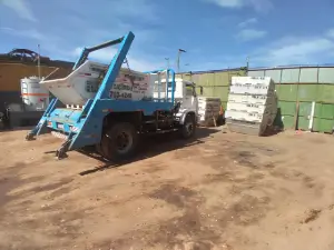 Caçamba para gerenciamento de resíduos na Zona Leste